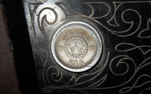 1955-1990 medallion